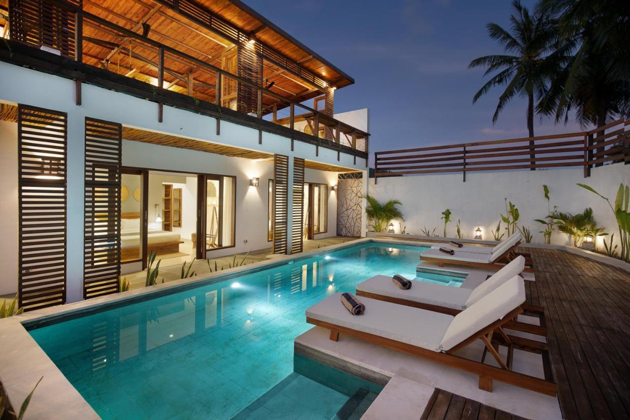 Villa Sakura. Luxury 3 Bedroom Villa. Selong Belanak Exterior foto