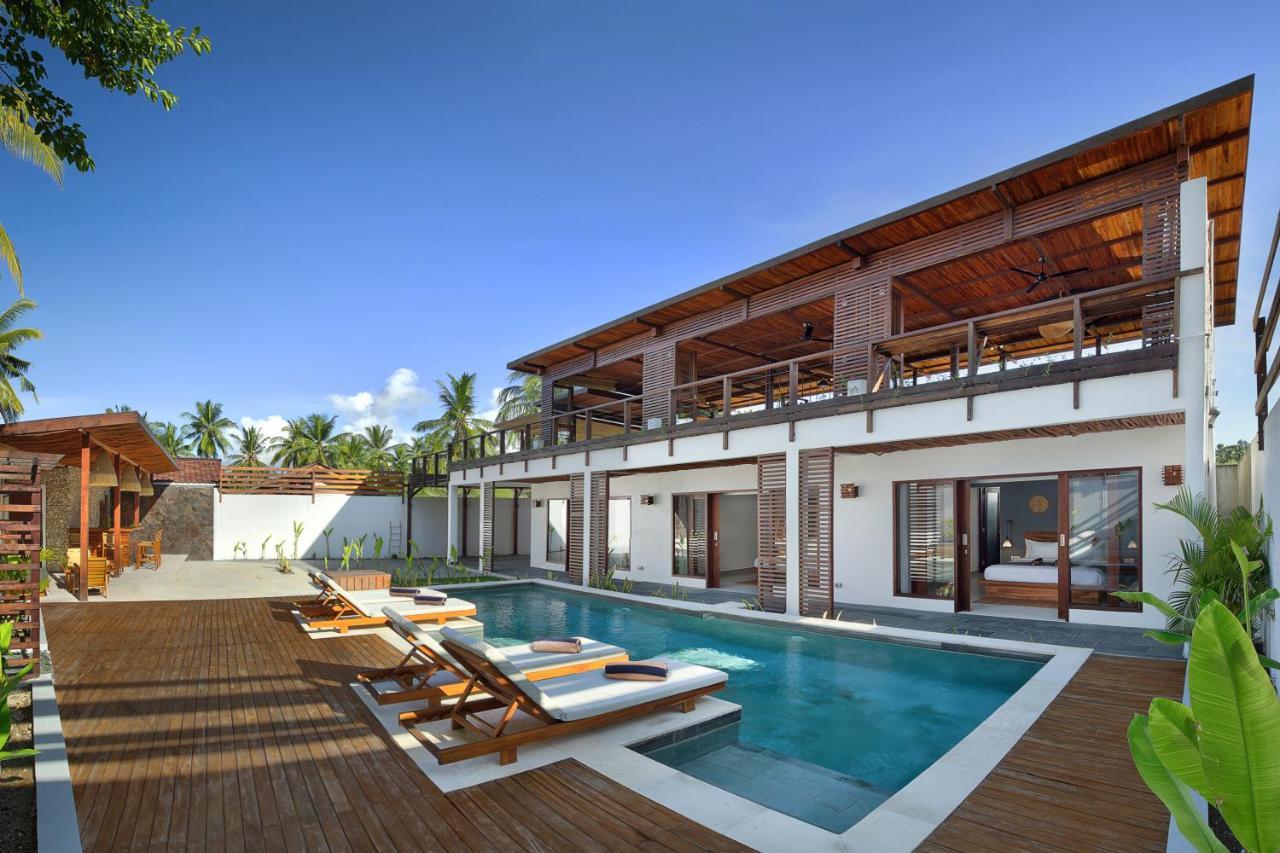 Villa Sakura. Luxury 3 Bedroom Villa. Selong Belanak Exterior foto