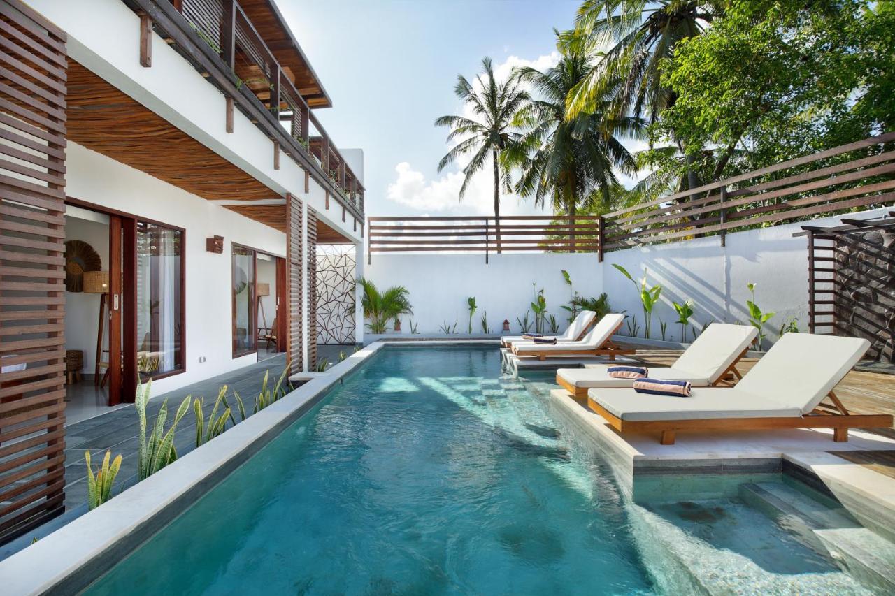 Villa Sakura. Luxury 3 Bedroom Villa. Selong Belanak Exterior foto